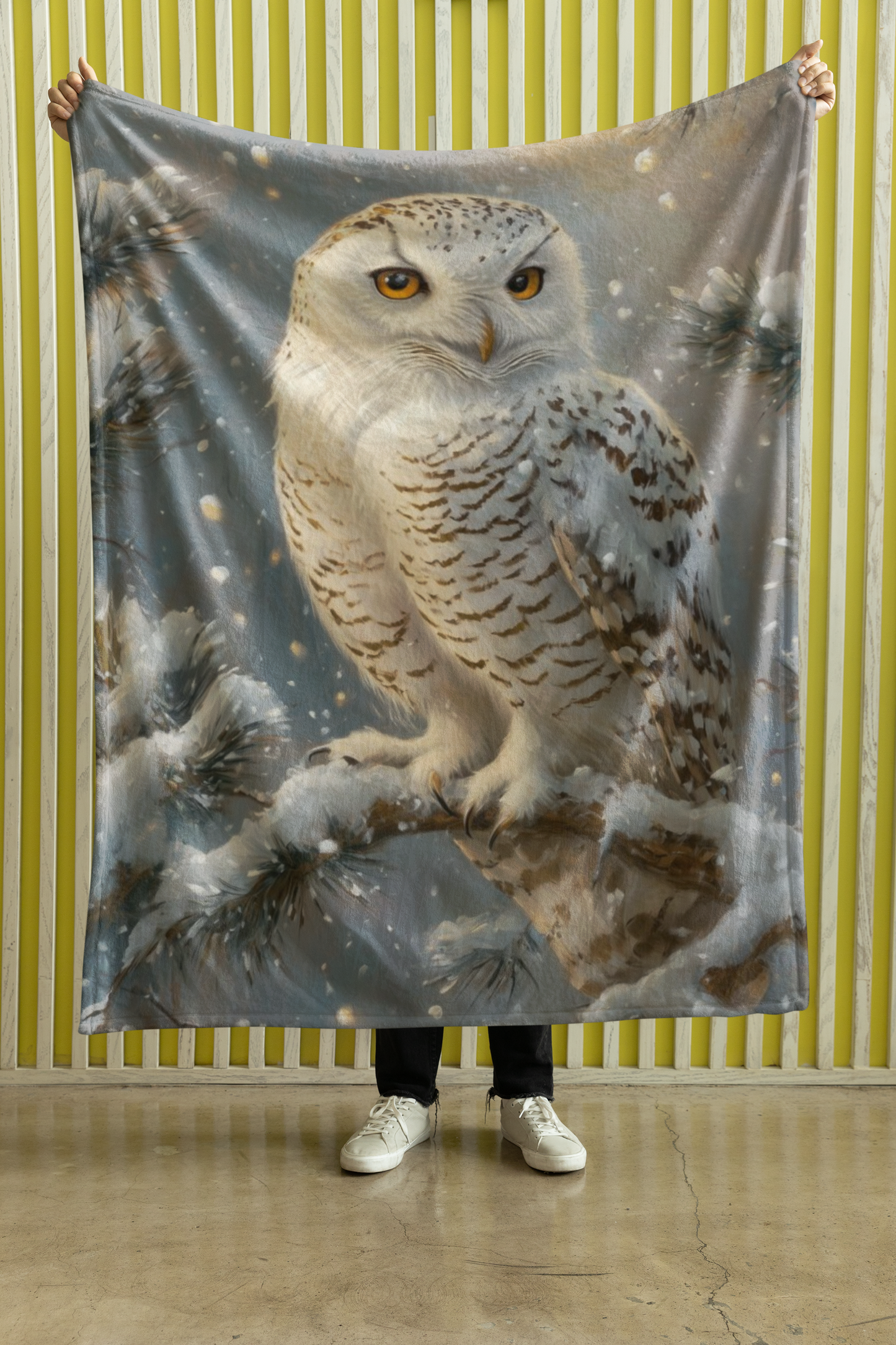 Snowy Owl Velveteen Plush Blanket - Cozy Winter Decor